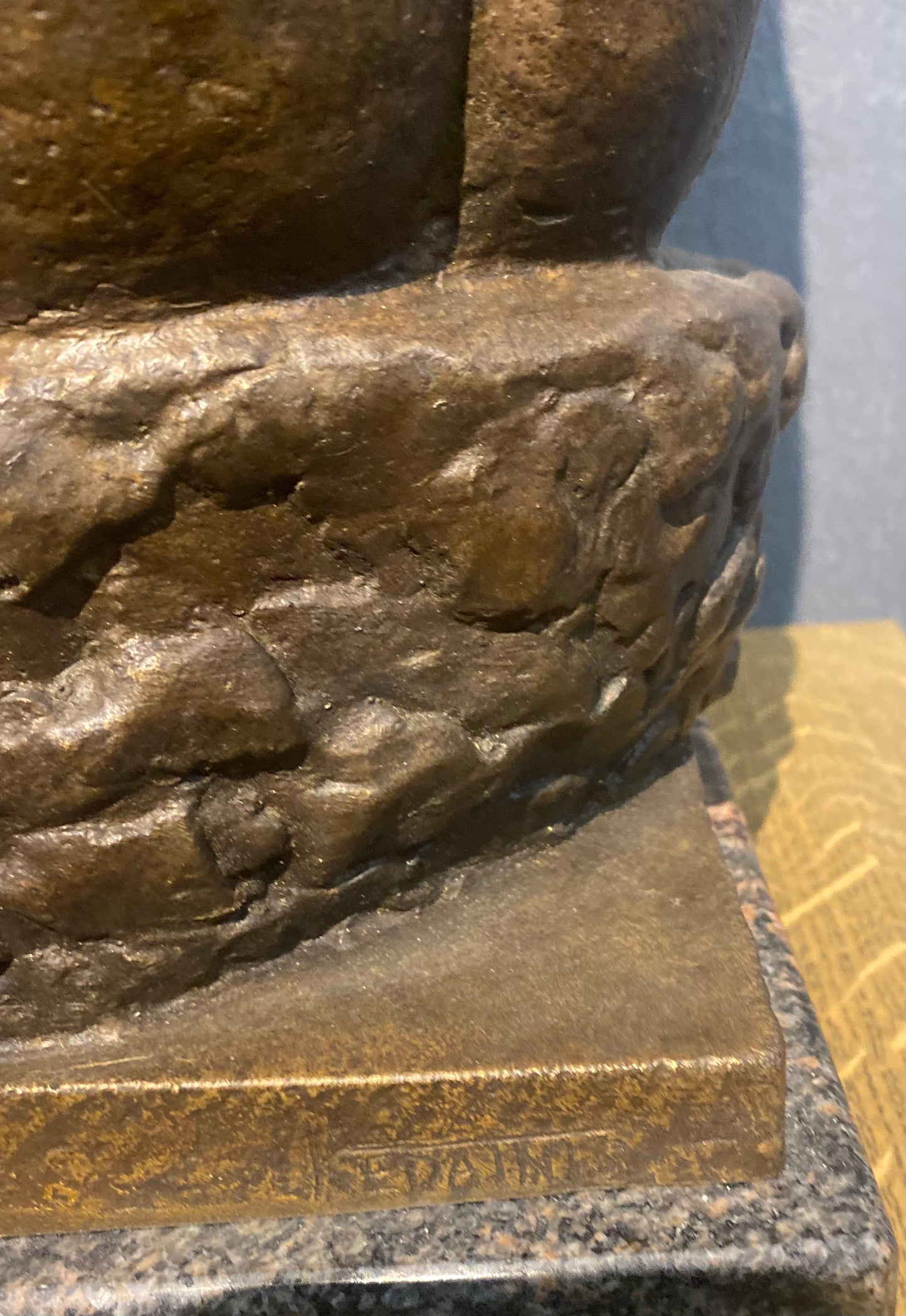 Juozas Kėdainis | Aktas | Bronza, H=40 (su postamentu 43)