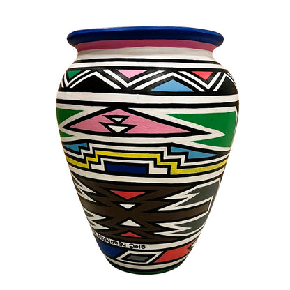 Esther Mahlangu – Ndebele Design, 2015 (view 2)