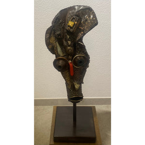 Daniel Bamigbade (Benin) |  Mask | Iron, small found metal objects, H:65