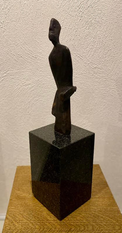 Steponas Šarapovas | Pasvirusi figūra | Bronza, granitas, H:27, su postamentu 47
