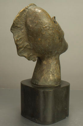 Šarūnas Šimulynas | Riteris, 1988 | Bronza, granitas, 28x16x28, post. 12x16x15